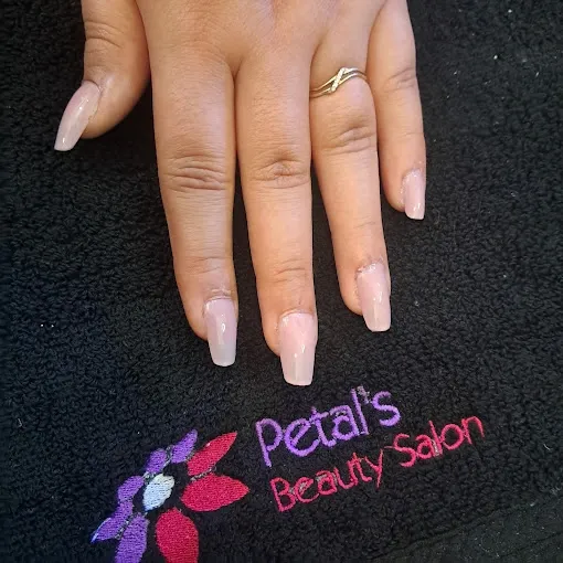 Petal's Beauty Salon - Beauty Parlour in Allahabad