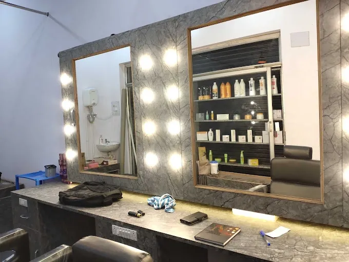 Highlight Beauty Salon - Beauty Parlour in Allahabad