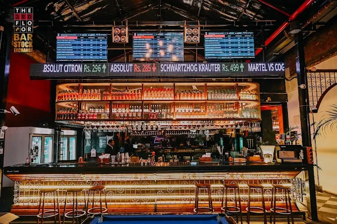 THE 3RD FLOOR BAR STOCK EXCHANGE - Bar & Resturant in Varanasi