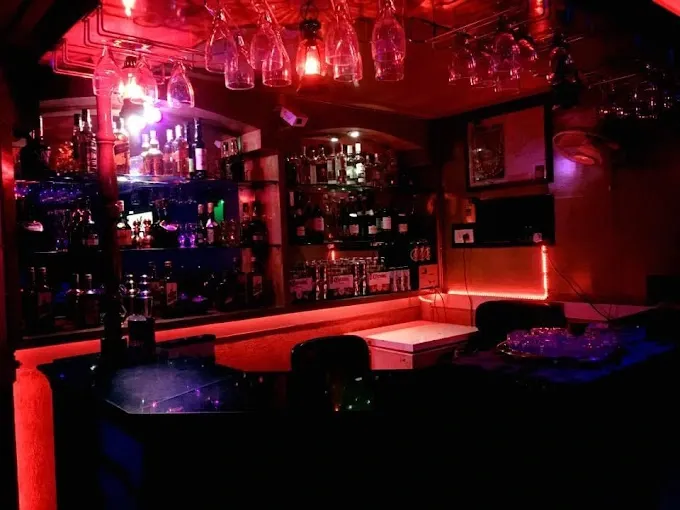 Winfa Bar Restaurant - Bar & Resturant in Varanasi