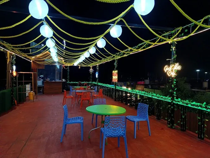 Micky's Cafe & Restaurant - Restaurant in Puri
