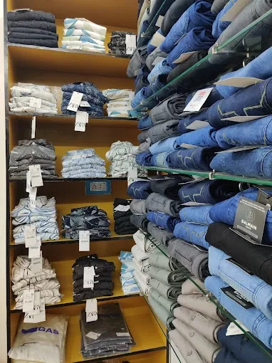 Arrayed Botique Imported Store