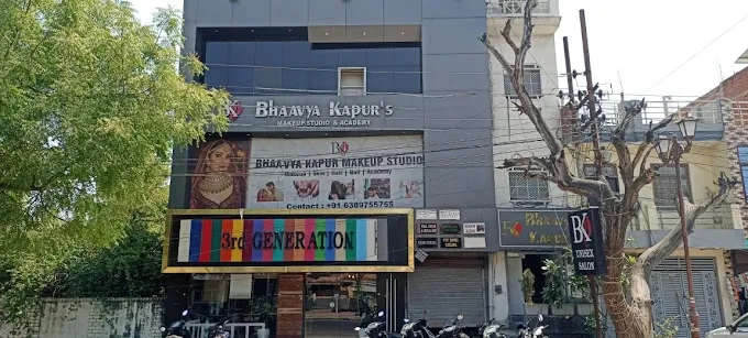 Bhaavya Kapur's - Unisex Salon - Beauty Parlour in Jhansi