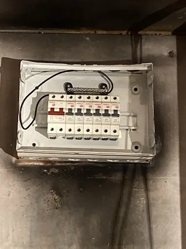 Vikas Electrician - Electrician in Allahabad