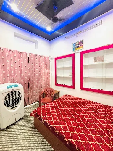 Shivalay paying guest house