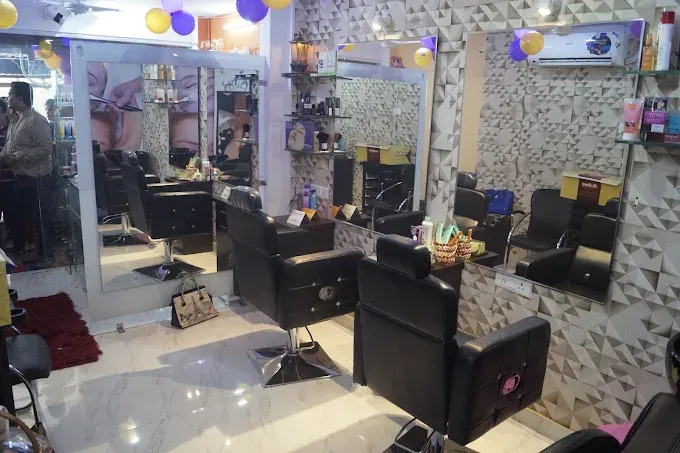 The Makeover Salon - Beauty Parlour in Lucknow