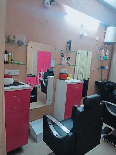 Glamup Salon for Ladies only