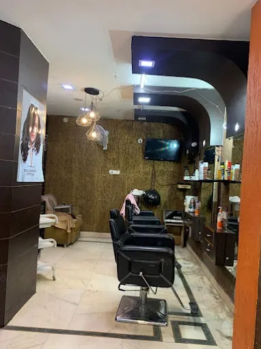 New Bond & Bliss- Unisex Salon & Spa Centre
