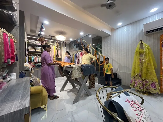 Royal Collections Boutique - Clothing Store in Lucknow
