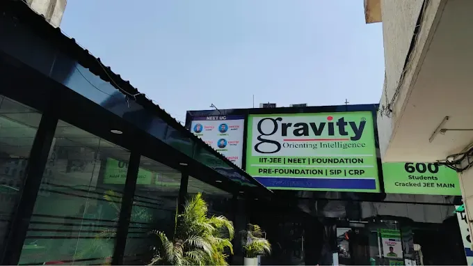 Gravity Classes - Best NEET & IIT JEE coaching in Lucknow