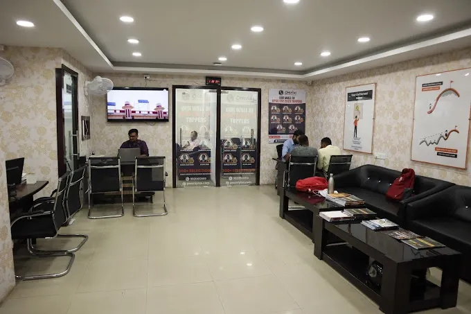 PW Only IAS Lucknow - Coaching Center in Lucknow