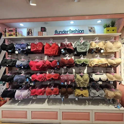 Clovia, Fun Republic Mall - Lingerie Store in Lucknow
