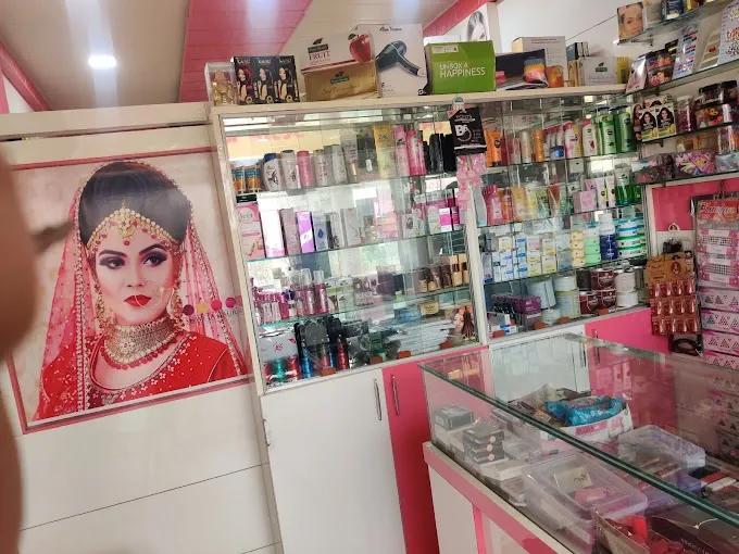 Herbal Beauty Parlour - Beauty Parlour in Agra