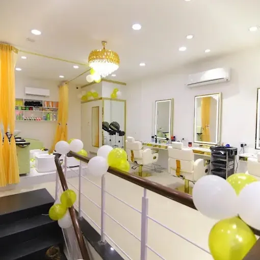 Studio17 - Beauty Parlour in Agra