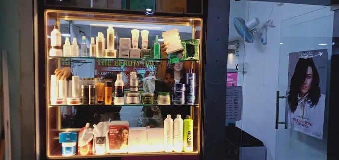 The Beauty Hub Unisex Family Salon