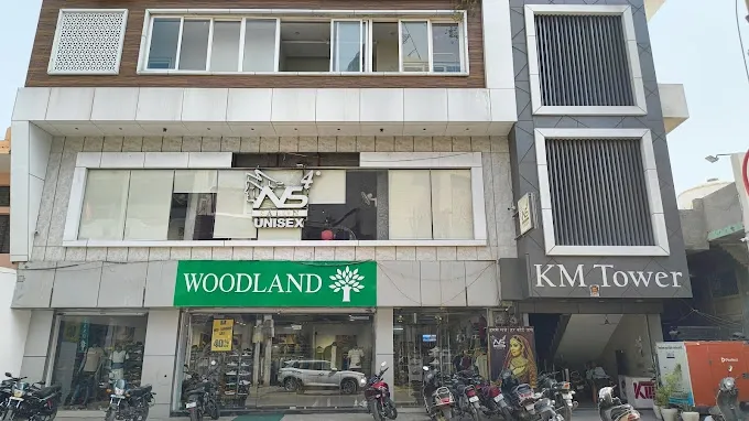 Ns4 Salon Centre Point H.O.