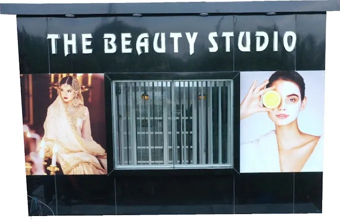 THE BEAUTY STUDIO