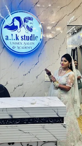 a.l.k Studio Unisex Salon & Academy