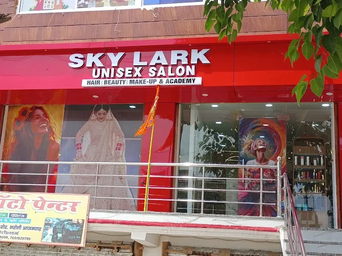 Skylark Unisex Salon & Academy - R O Service in Azamgarh