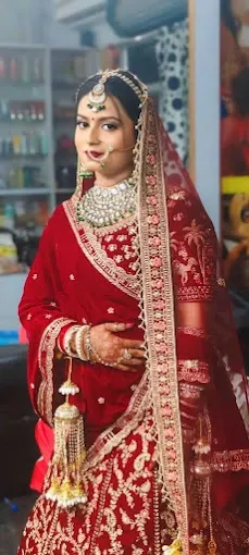 Hina Makeover - Beauty Parlour in Azamgarh