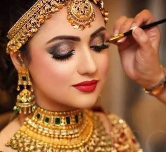 Women's Look Beauty Parlour - Beauty Parlour in Bahraich