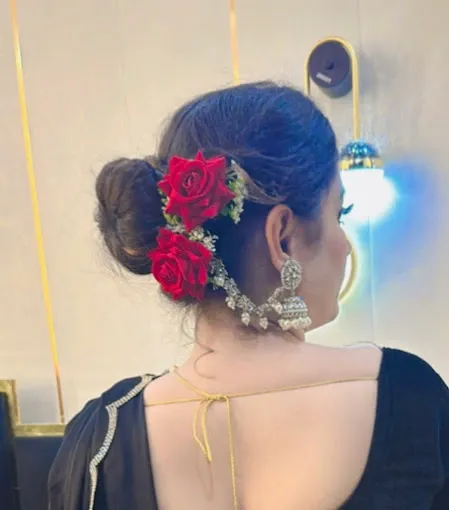 Rose Beauty Parlour - Beauty Parlour in Bahraich