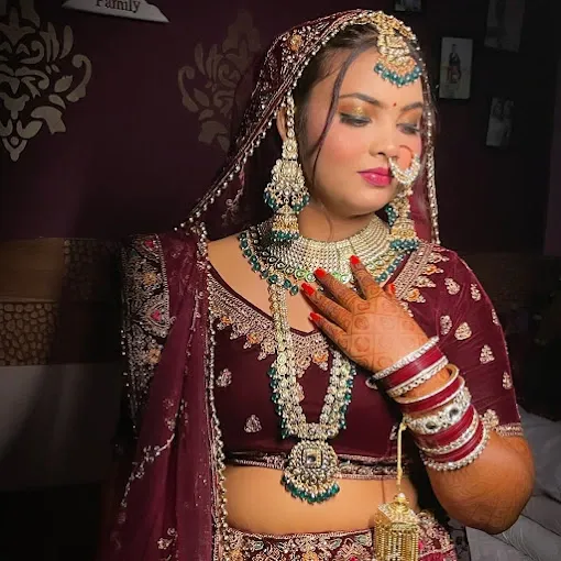 Anamika Makeup Studio Budaun - Beauty Parlour in Budaun