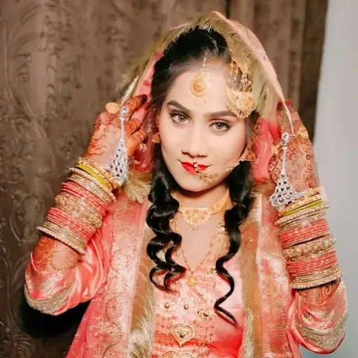 The Makeover Place - Beauty Parlour in Etah