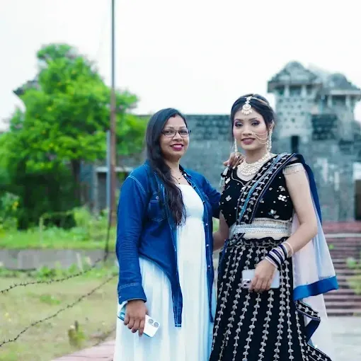 Ishika Makeover Salon - Beauty Parlour in Etawah