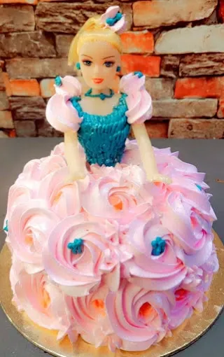 Mr. & Mrs. Cake Bake