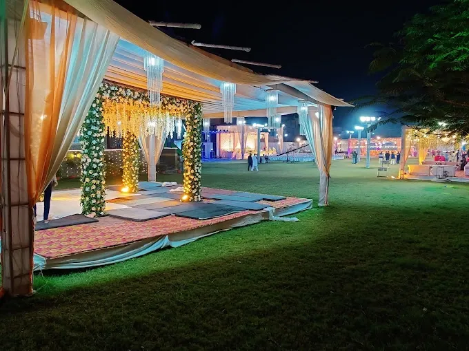 Brick Field Wedding Venue & Guest House - Marriage Lawn - Banquet Hall in Varanasi