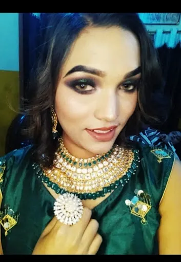 Komal Beauty Parlour