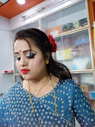 Ekta Beauty Parlor