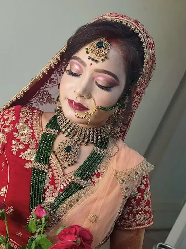 CHARMING Beauty Parlour - Beauty Parlour in Bahraich