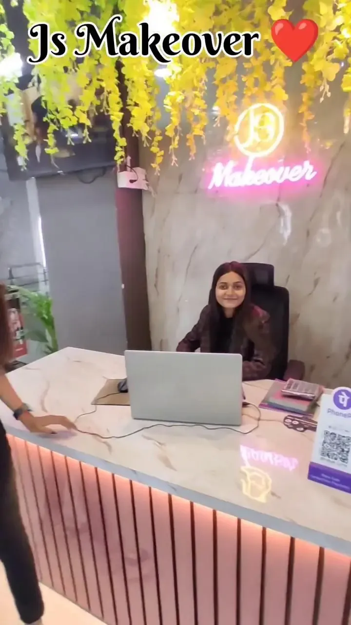Js Makeover - Beauty Parlour in Dhanbad