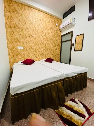 Dhanwantri niwas Guest house