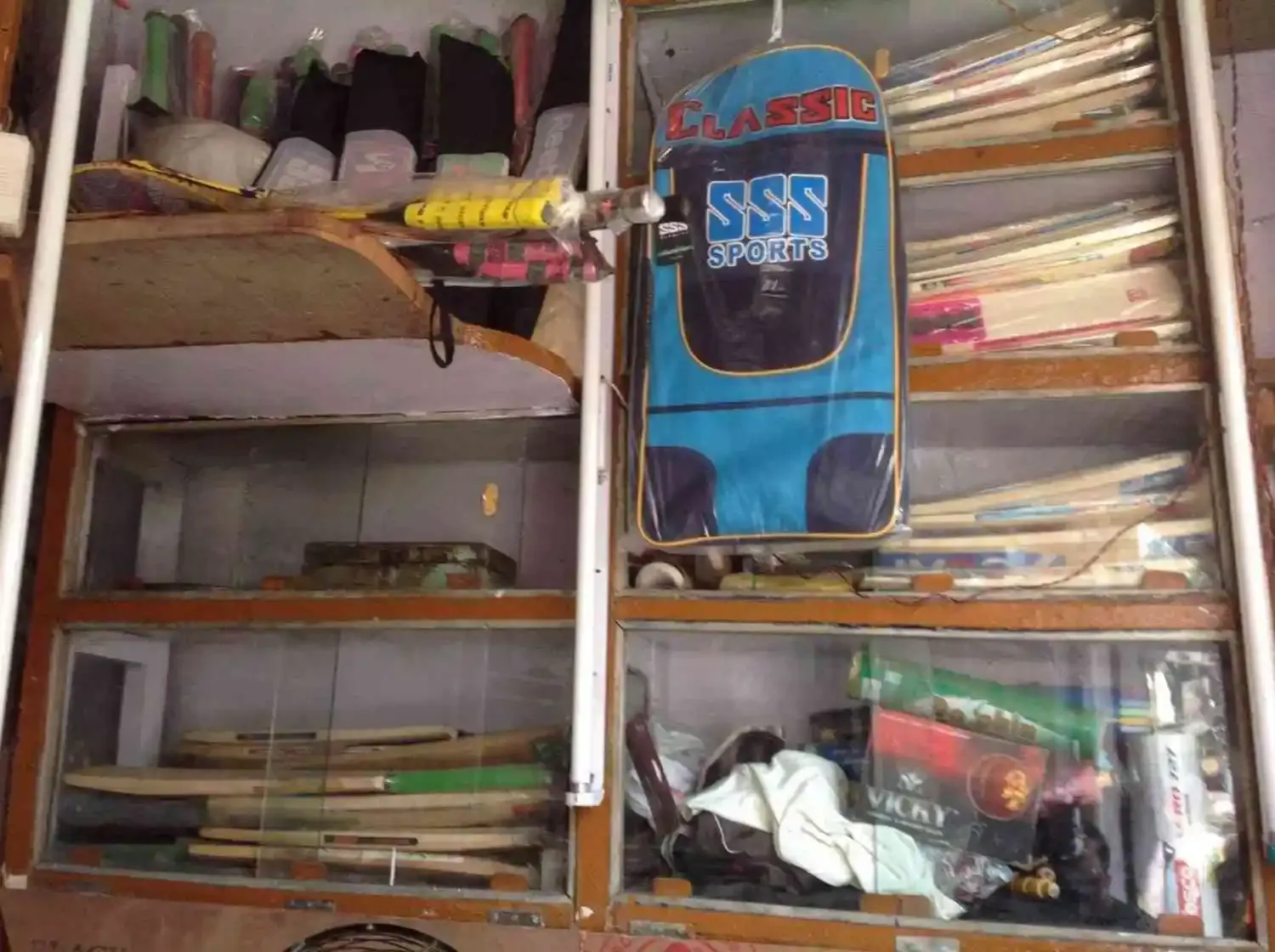 Lucky Sports - Sports Shop in Varanasi