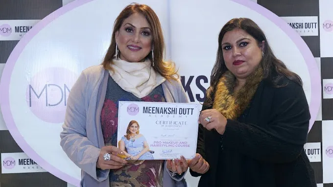 Oberoi Makeovers and Acadmy - Beauty Parlour in Agra