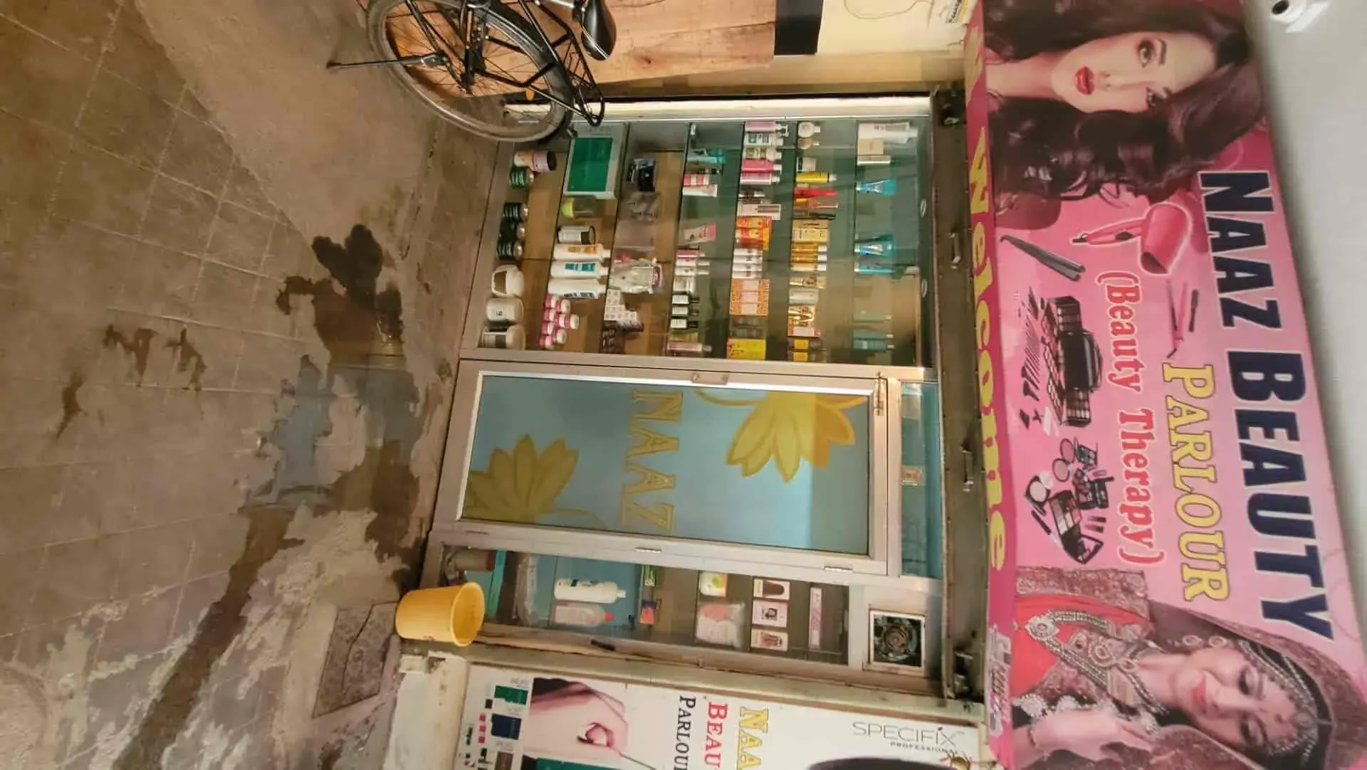 Naaz Beauty Parlour
