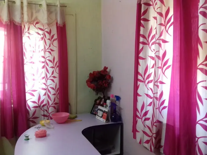 White Beauty Parlour