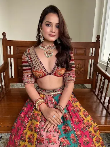 Ayushi Makeup Studio Academy & Beauty Salon