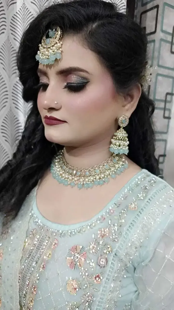 Perfect Future Beauty Parlour - Beauty Parlour in Bahraich