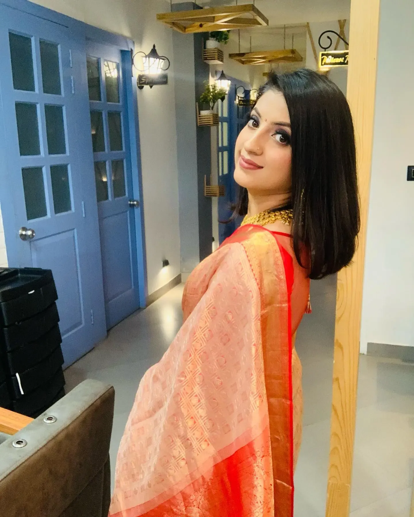 Fox & Janes Unisex Studio