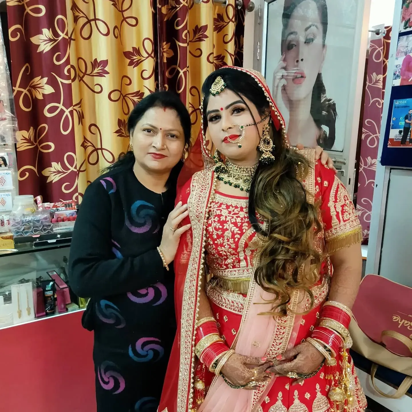 Dazzle Beauty Parlour