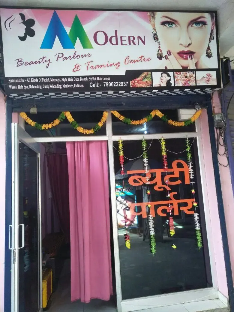Modern Beauty Parlor