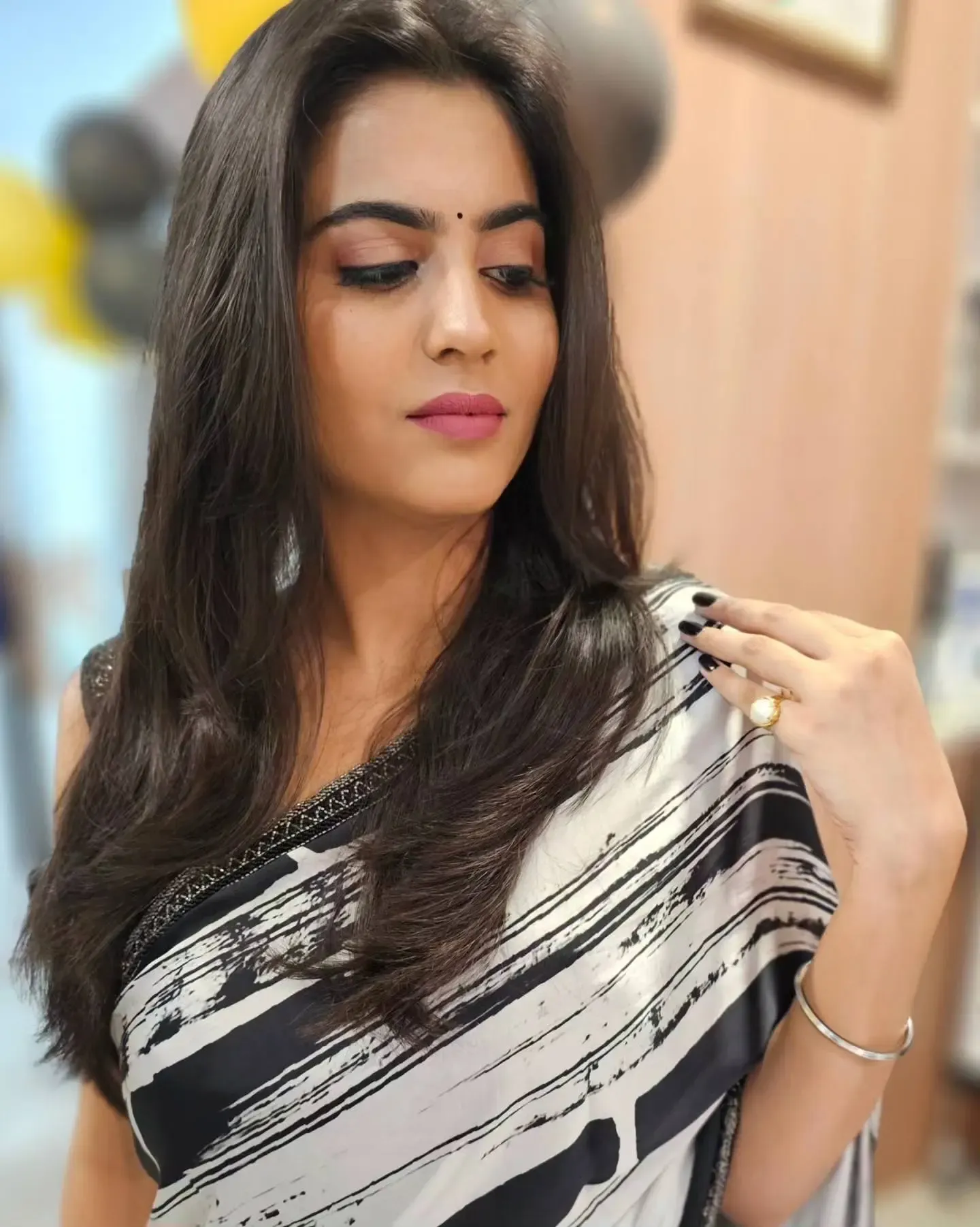 Aadhatri Makeovers - Cosmetic Wholesaler in Budaun