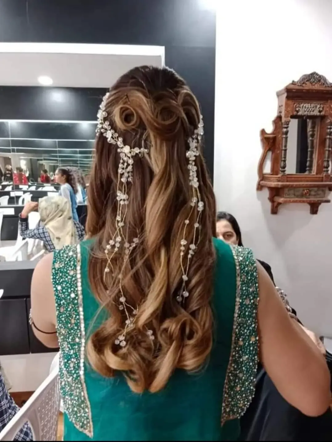 Dreams Makeover Family Parlour - Beauty Parlour in Budaun