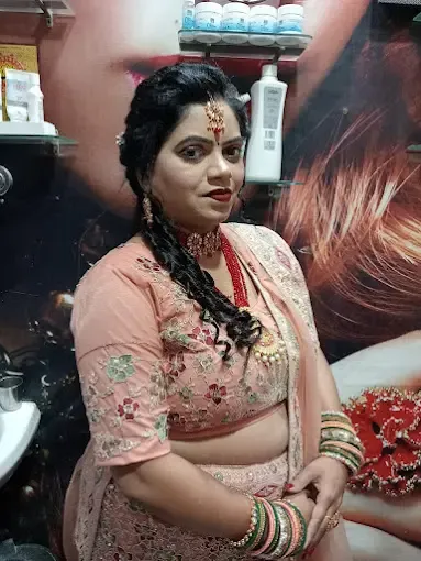 Anushka Beauty parlour