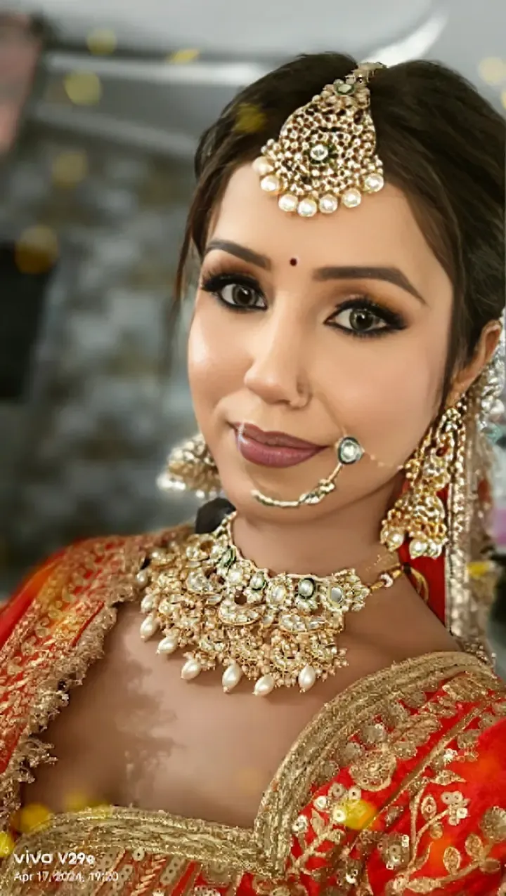 Shagun Makeover - Beauty Parlour in Budaun