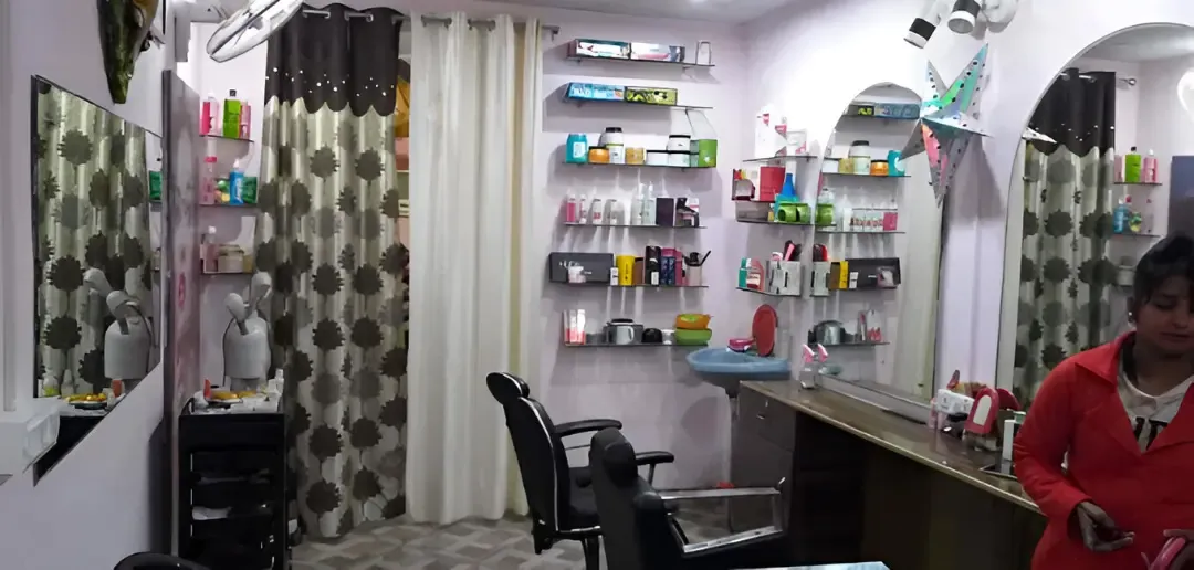 Krisna Beauty Parlour - Gift Shop in Chandauli